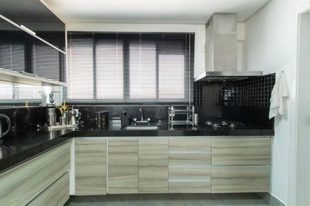 Apartamento para alugar com 104m², 2 quartos e 2 vagas Apartamento para alugar com 104m², 2 quartos e 2 vagasCozinha