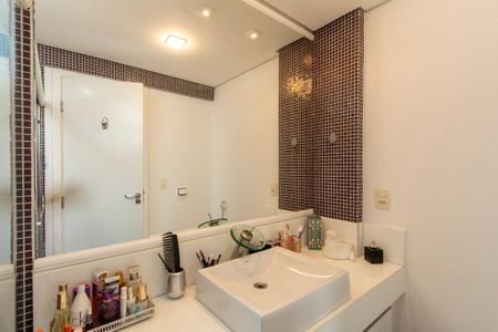 Apartamento para alugar com 104m², 2 quartos e 2 vagas Apartamento para alugar com 104m², 2 quartos e 2 vagasBanheiro Suíte 2
