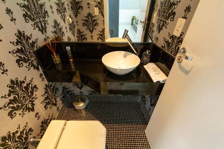 Apartamento para alugar com 104m², 2 quartos e 2 vagas Apartamento para alugar com 104m², 2 quartos e 2 vagasLavabo