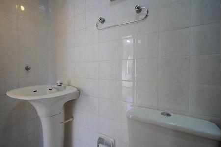Apartamento à venda com 57m², 2 quartos e 1 vaga Apartamento à venda com 57m², 2 quartos e 1 vagaBanheiro