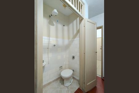 Apartamento à venda com 61m², 1 quarto e sem vaga Apartamento à venda com 61m², 1 quarto e sem vagaBanheiro de serviço
