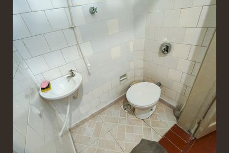 Apartamento à venda com 61m², 1 quarto e sem vaga Apartamento à venda com 61m², 1 quarto e sem vagaBanheiro de serviço