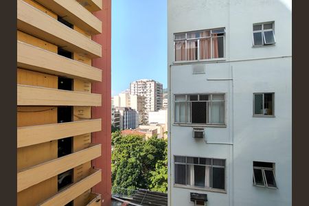 Vista da Suíte de apartamento à venda com 1 quarto, 61m² em Tijuca, Rio de Janeiro