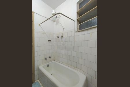 Apartamento à venda com 61m², 1 quarto e sem vaga Apartamento à venda com 61m², 1 quarto e sem vagaBanheiro da Suíte
