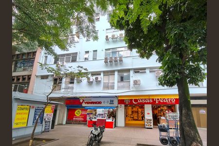 Apartamento à venda com 61m², 1 quarto e sem vaga Apartamento à venda com 61m², 1 quarto e sem vagaFachada