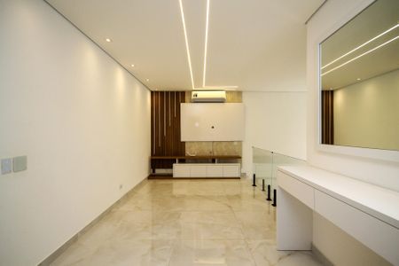 Casa de condomínio para alugar com 381m², 4 quartos e 4 vagas Casa de condomínio para alugar com 381m², 4 quartos e 4 vagasSala Quartos