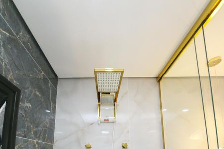 Casa de condomínio para alugar com 381m², 4 quartos e 4 vagas Casa de condomínio para alugar com 381m², 4 quartos e 4 vagasBanheiro Suíte 1
