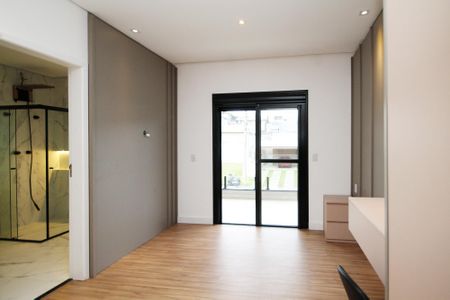 Casa de condomínio para alugar com 381m², 4 quartos e 4 vagas Casa de condomínio para alugar com 381m², 4 quartos e 4 vagasSuíte 4