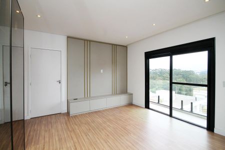 Casa de condomínio para alugar com 381m², 4 quartos e 4 vagas Casa de condomínio para alugar com 381m², 4 quartos e 4 vagasSuíte 1
