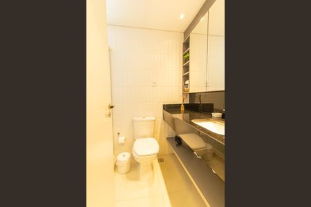 Apartamento à venda com 120m², 3 quartos e 2 vagas Apartamento à venda com 120m², 3 quartos e 2 vagasBanheiro da Suíte