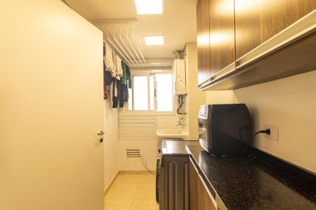 Apartamento à venda com 120m², 3 quartos e 2 vagas Apartamento à venda com 120m², 3 quartos e 2 vagasÁrea de Serviço