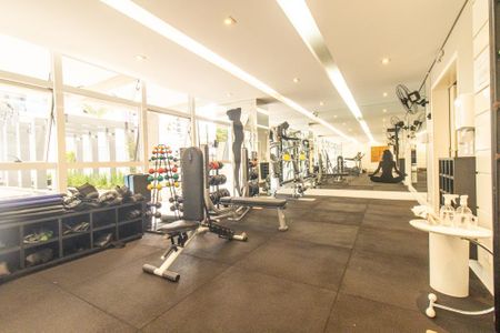 Apartamento à venda com 120m², 3 quartos e 2 vagas Apartamento à venda com 120m², 3 quartos e 2 vagasÁrea comum - Academia