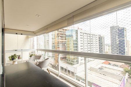 Apartamento à venda com 120m², 3 quartos e 2 vagas Apartamento à venda com 120m², 3 quartos e 2 vagasVaranda gourmet