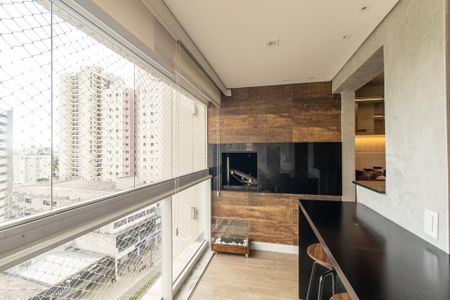 Apartamento à venda com 120m², 3 quartos e 2 vagas Apartamento à venda com 120m², 3 quartos e 2 vagasVaranda gourmet
