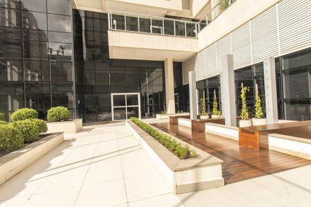 Apartamento à venda com 120m², 3 quartos e 2 vagas Apartamento à venda com 120m², 3 quartos e 2 vagasÁrea externa
