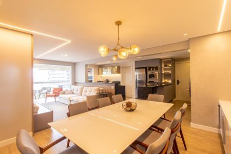 Sala de apartamento à venda com 3 quartos, 120m² em Água Verde, Curitiba