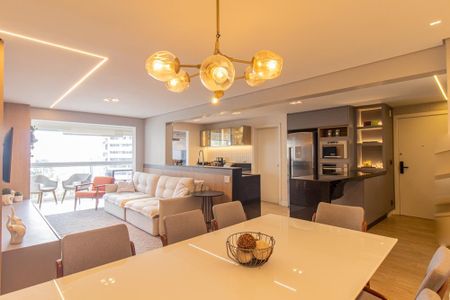 Apartamento à venda com 120m², 3 quartos e 2 vagas Apartamento à venda com 120m², 3 quartos e 2 vagasSala