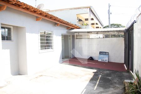 Casa para alugar com 180m², 3 quartos e 3 vagas Casa para alugar com 180m², 3 quartos e 3 vagasQuintal