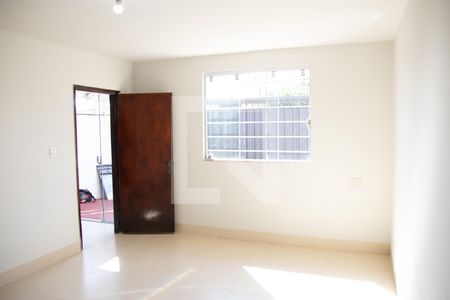 Casa para alugar com 180m², 3 quartos e 3 vagas Casa para alugar com 180m², 3 quartos e 3 vagasSala 02