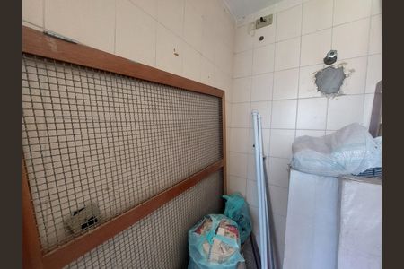 Apartamento para alugar com 98m², 3 quartos e 1 vaga Apartamento para alugar com 98m², 3 quartos e 1 vagaBanheiro da Área de Serviço