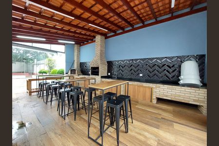 Apartamento para alugar com 98m², 3 quartos e 1 vaga Apartamento para alugar com 98m², 3 quartos e 1 vagaÁrea comum - Churrasqueira