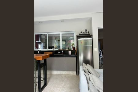 Casa de condomínio à venda com 800m², 4 quartos e 4 vagas Casa de condomínio à venda com 800m², 4 quartos e 4 vagasCozinha