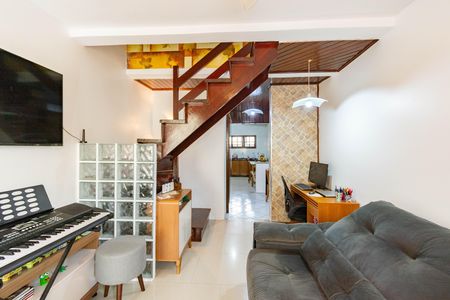 Casa de condomínio à venda com 60m², 2 quartos e 1 vaga
