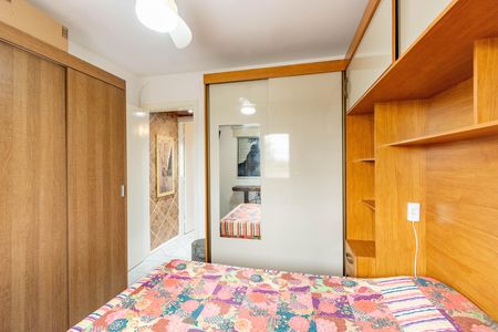 Casa de condomínio à venda com 60m², 2 quartos e 1 vaga