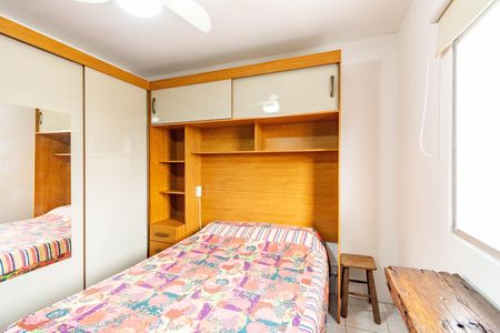 Casa de condomínio à venda com 60m², 2 quartos e 1 vaga