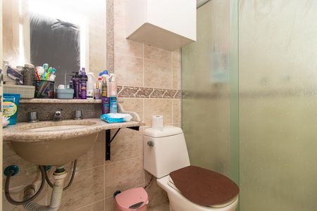 Casa à venda com 116m², 3 quartos e 2 vagas Casa à venda com 116m², 3 quartos e 2 vagasBanheiro