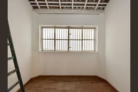 Apartamento à venda com 85m², 2 quartos e sem vagaSacada