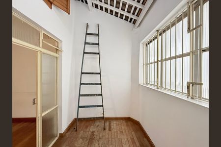 Apartamento à venda com 85m², 2 quartos e sem vagaSacada