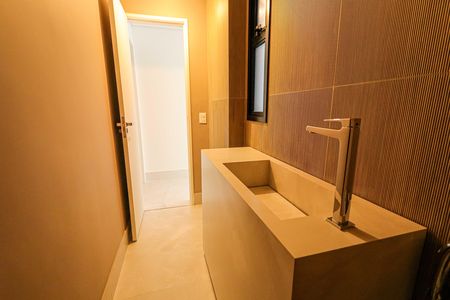 Apartamento à venda com 183m², 4 quartos e 4 vagasBanheiro Corredor