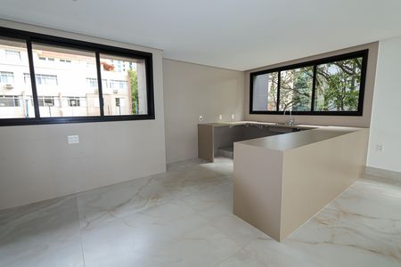 Apartamento à venda com 183m², 4 quartos e 4 vagasCozinha