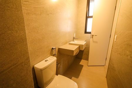 Apartamento à venda com 183m², 4 quartos e 4 vagasBanheiro da Suíte 3