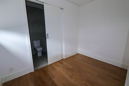 Apartamento à venda com 183m², 4 quartos e 4 vagasCloset da Suite Master