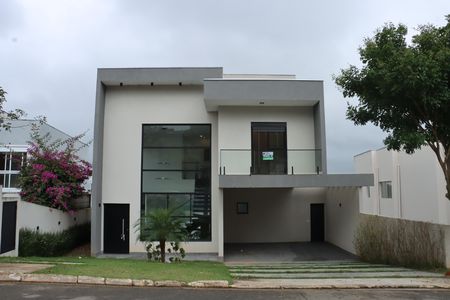Casa de Condomínio para alugar com 3 quartos, 240m² em Quinta dos Angicos, Cotia