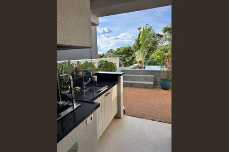 Casa à venda com 480m², 5 quartos e 4 vagas