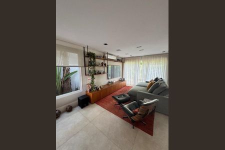 Casa à venda com 480m², 5 quartos e 4 vagas