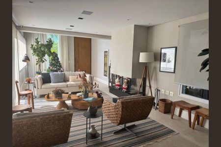 Casa à venda com 480m², 5 quartos e 4 vagas