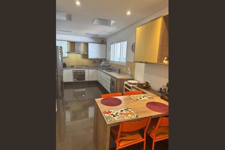 Casa à venda com 480m², 5 quartos e 4 vagas