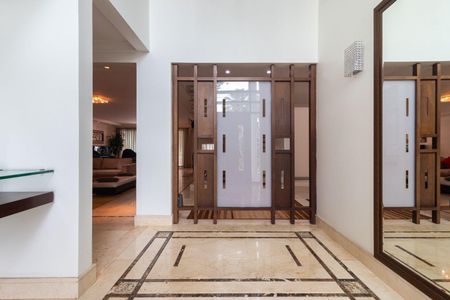 Casa à venda com 670m², 5 quartos e 6 vagas