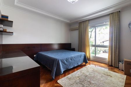 Casa à venda com 670m², 5 quartos e 6 vagas