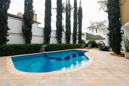 Casa à venda com 670m², 5 quartos e 6 vagas