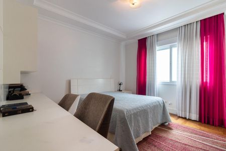 Casa à venda com 5 quartos, 670m² em Alphaville Residencial Um, Barueri