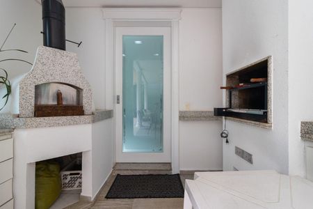 Casa à venda com 670m², 5 quartos e 6 vagas