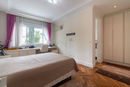 Casa à venda com 670m², 5 quartos e 6 vagas