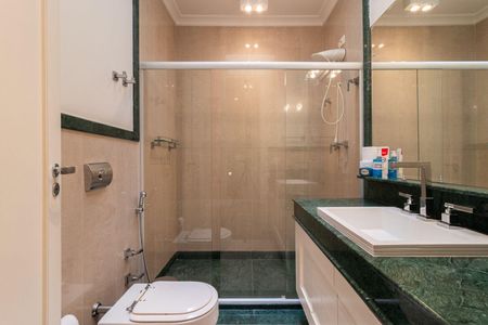 Casa à venda com 670m², 5 quartos e 6 vagas