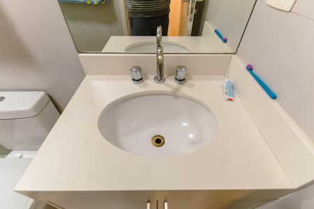 Apartamento para alugar com 151m², 3 quartos e 3 vagas Apartamento para alugar com 151m², 3 quartos e 3 vagasBanheiro da Suíte 2