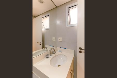 Apartamento para alugar com 151m², 3 quartos e 3 vagas Apartamento para alugar com 151m², 3 quartos e 3 vagasBanheiro da Suíte 2